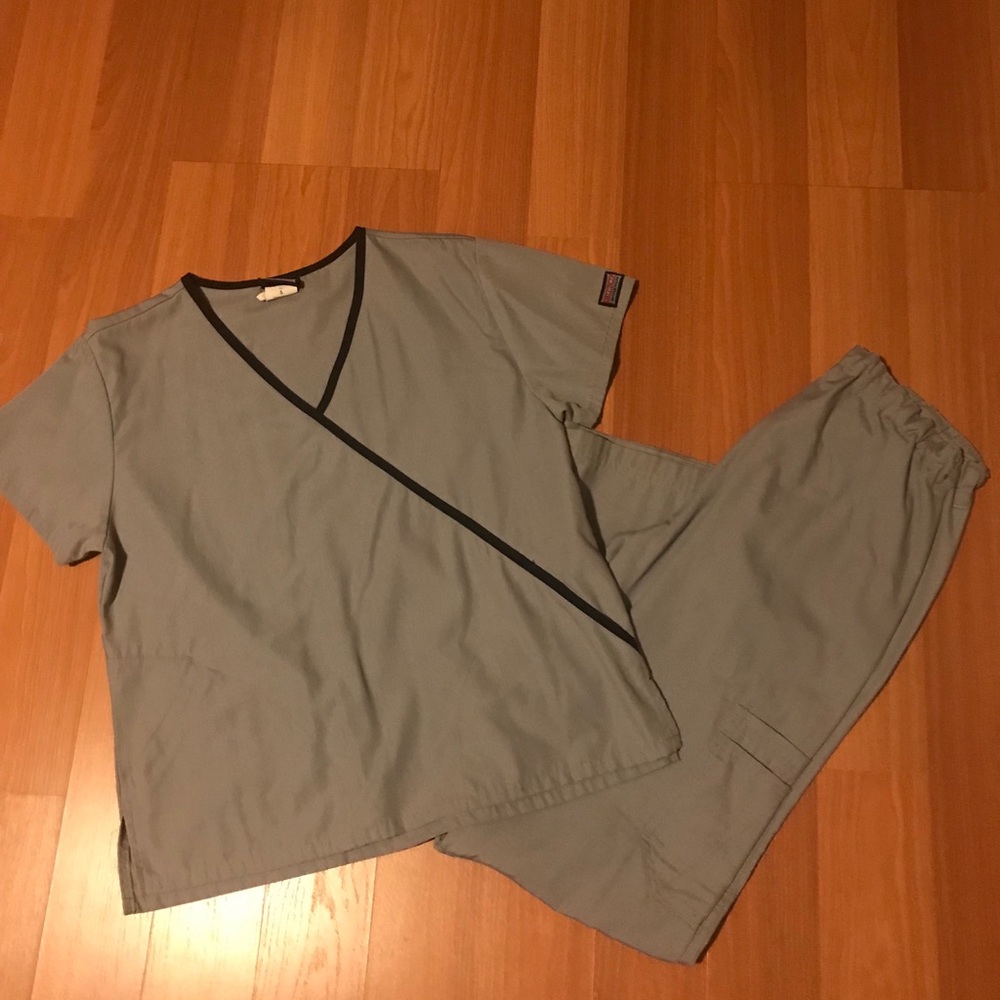 Cherokee Workwear Scrub set